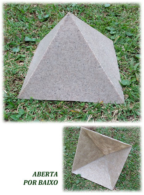 Pirâmide 18 cm - aberta por baixo